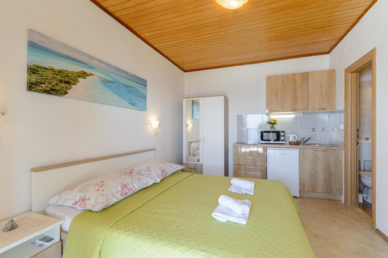 Rooms Sani بريلا المظهر الخارجي الصورة