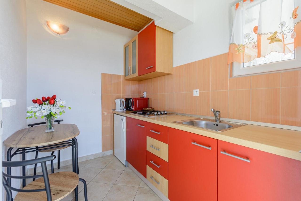 Rooms Sani بريلا المظهر الخارجي الصورة